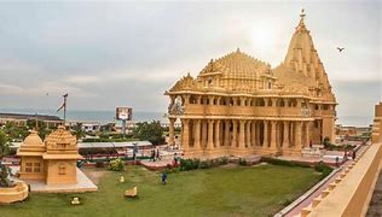 Amazing Gujarat 5 Nights PACKAGE  CATEGORY : Family, Religious DESTINATIONS  COVERED : 2N Dwarka, 1N Somnath, 1N Ahmedabad, 1N Vadodara