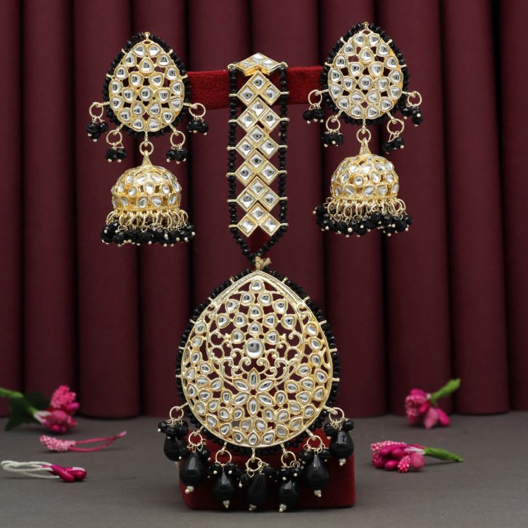 Meenakari Jewellery: Buy Necklace, Earrings Tikka Set Now At Best Price