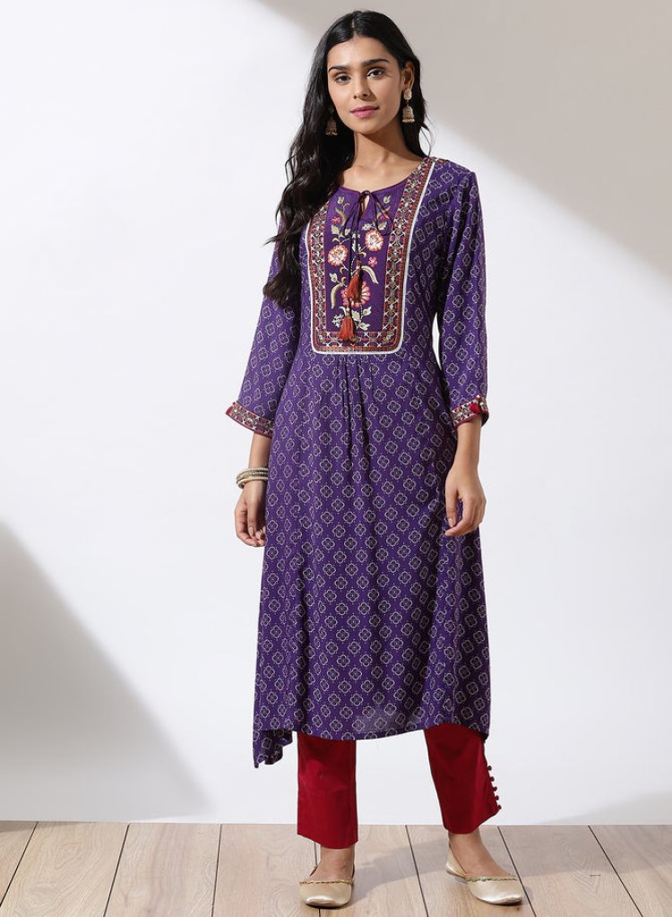 Buy Printed Floral Kurta From Lakshita | Embroidery Clothing