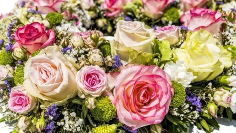 Which Flower Delivery Services in Melbourne Offer the Most Exceptional Mother's Day Flowers?