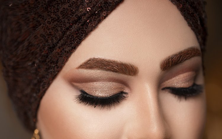 Popular colour Combinations for Smokey Eye Makeup