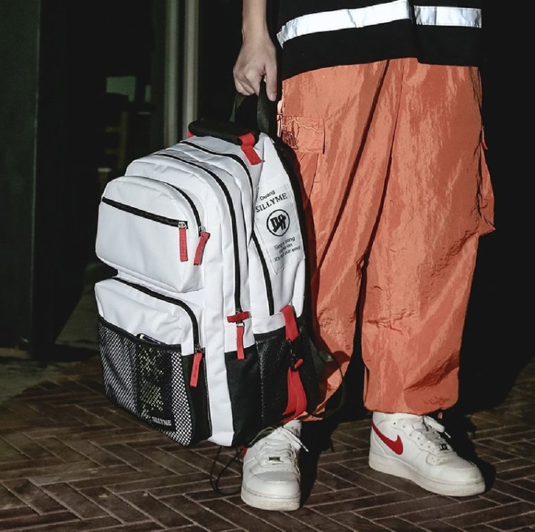 Men’s Contrast Design Travel Backpack
