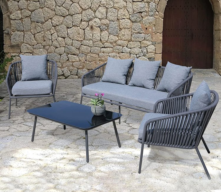 Outdoor Sofa: Relaxation and Style for Your Outdoor Oasis