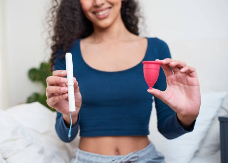 Health Grade Silicone Menstrual Cup With Long Stem In India