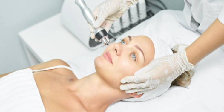 Tips for Maintaining Healthy, Glowing Skin Post-Microdermabrasion Treatment