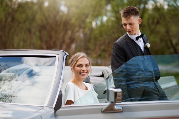 Hire a Luxury Wedding Car in Melbourne