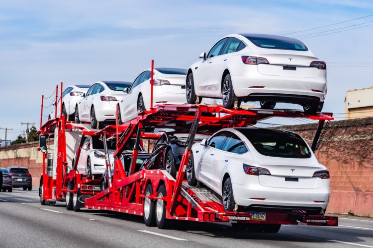 10 Tips for Choosing the Right Vehicle Shipping Company
