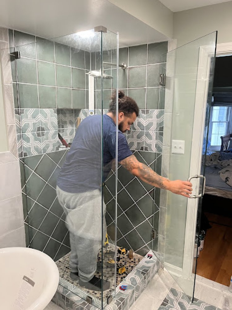 Shower glass replacement service | Atlas Glass & Mirror