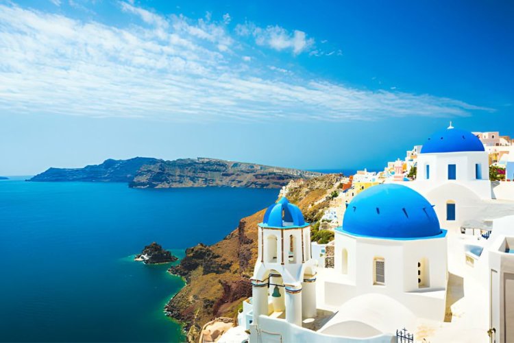 The top 7 most spectacular places to explore in Greece