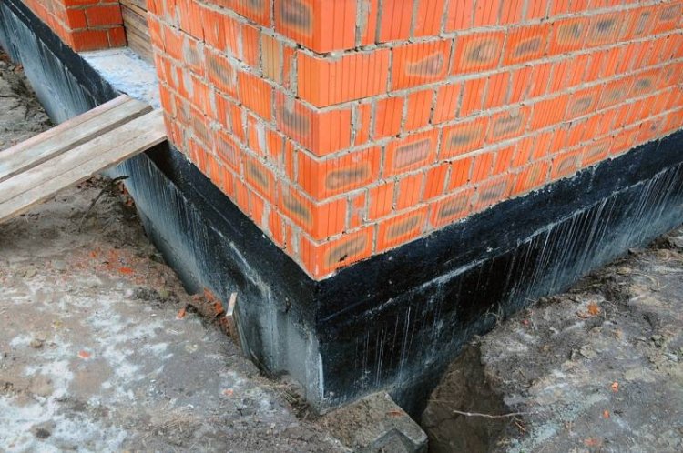 Mastering Damp Proofing Essential Insights and Expert Tips for a Dry and Safe Space