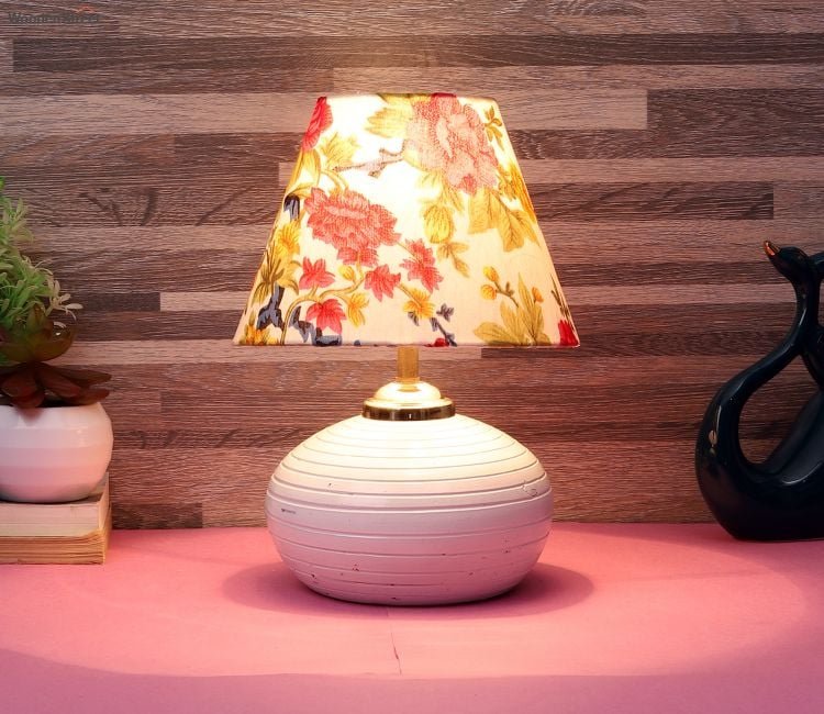 What Are the Benefits of Using Table Lamps for Home Lighting?