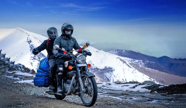 Manali to Leh Bike Tour Packages with Camping: Unveiling the Magic Under the Stars