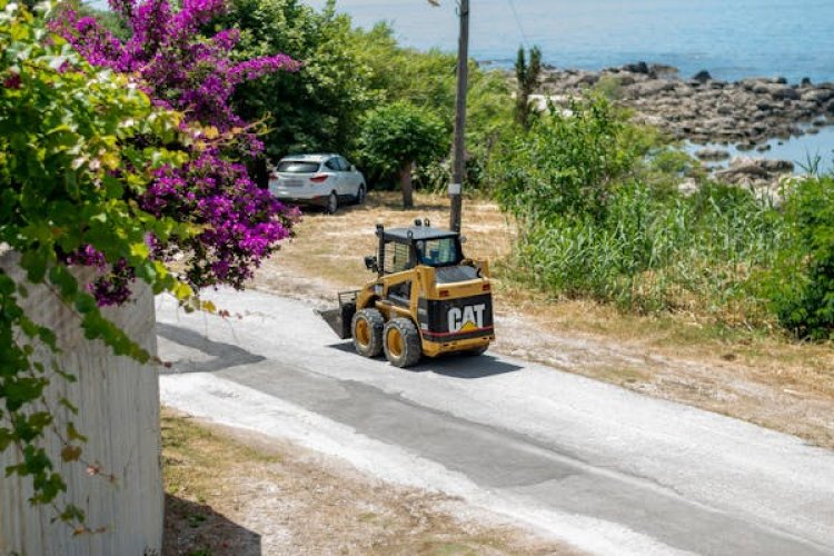 Skid Steer Loaders Global Market 2024 - By Share, Growth, Demand, Trends, Forecast To 2033