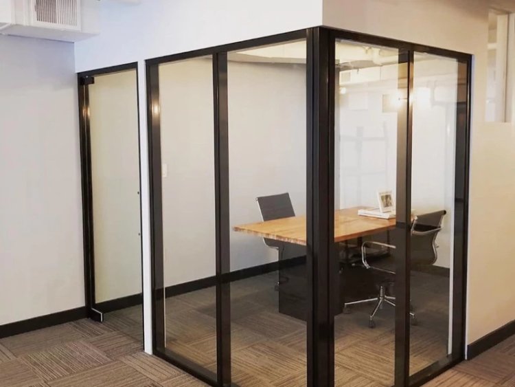 The Advantages of Aluminium Partition For Office