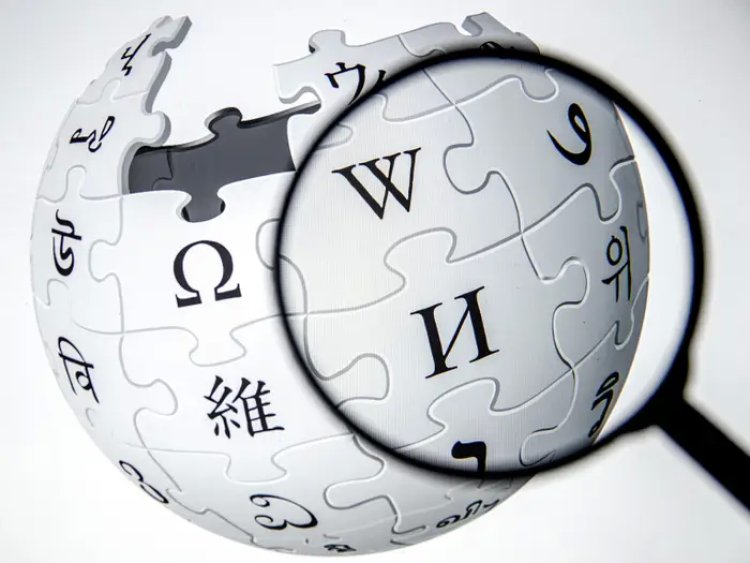 The Importance of Wikipedia Writers in Creating and Maintaining High-Quality Wikipedia Pages