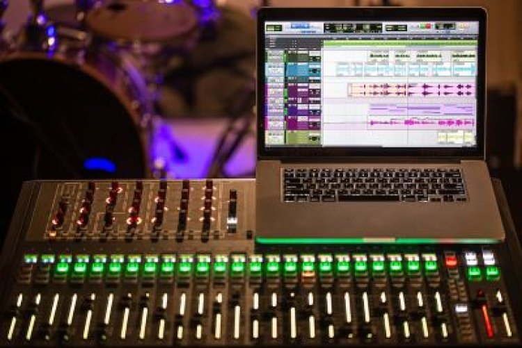 Digital Audio Workstation (DAW) Software Market Size, Research And Forecast Analysis Report 2024-2033