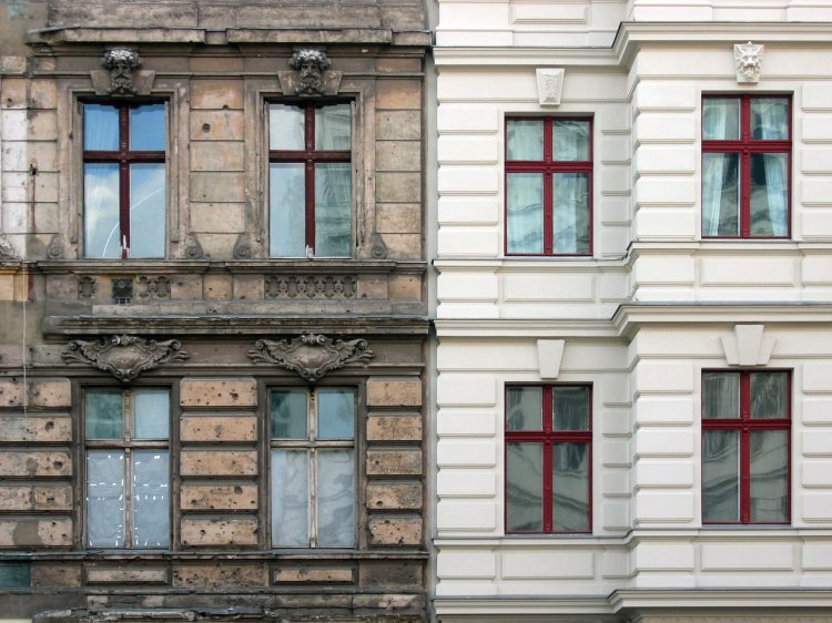 Why Should You Consider Facade Restoration Services