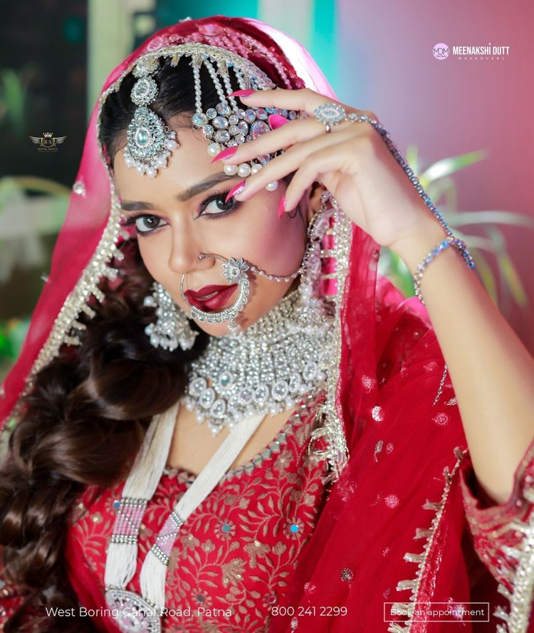 Hire Bihar's No.1 Bridal Makeup Artist in Patna by Meenakshi Dutt Makeover & Academy