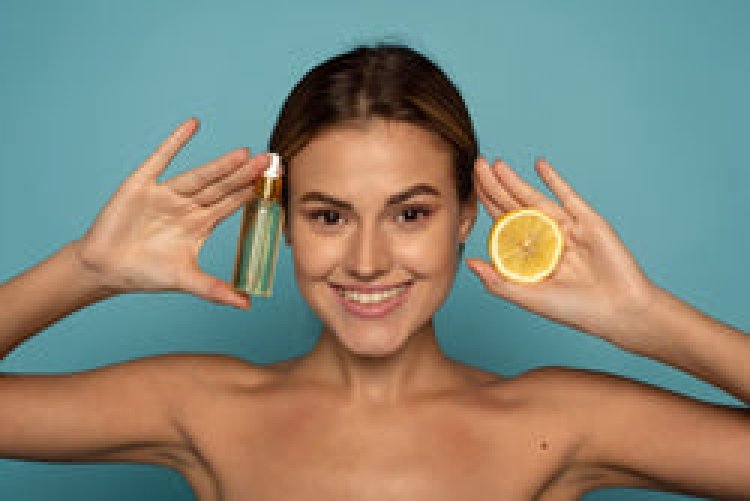 5 Ways You’re Using Your Vitamin C Serum Wrong