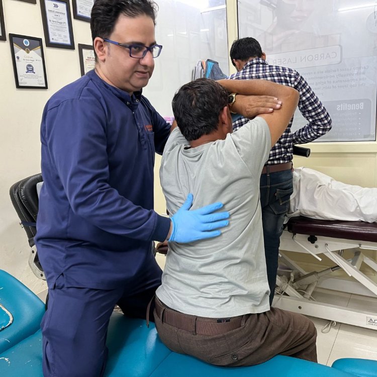 Back Pain Treatment in Delhi, India: Dr. Varun Duggal – The Renowned Chiropractor