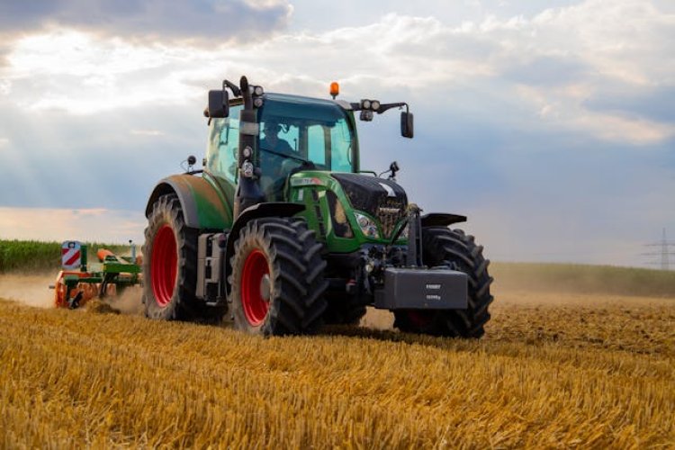 Farm Machinery And Equipment Market Growth Outlook Through 2024-2033