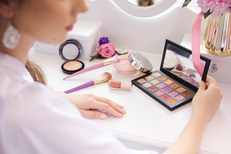 Active Cosmetics Global Market Projected to Experience a Growth Rate of 12.4% CAGR, Reaching over $17.21 Billion By 2028