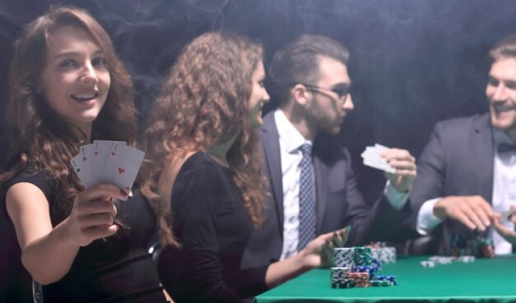 What Are the Benefits of Playing Live Casino Games?