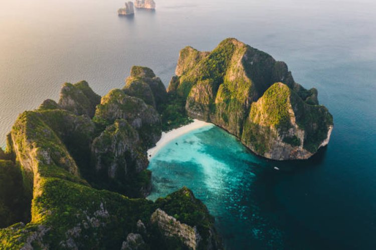 6 Must-Visit Islands in Thailand for Nature Enthusiasts