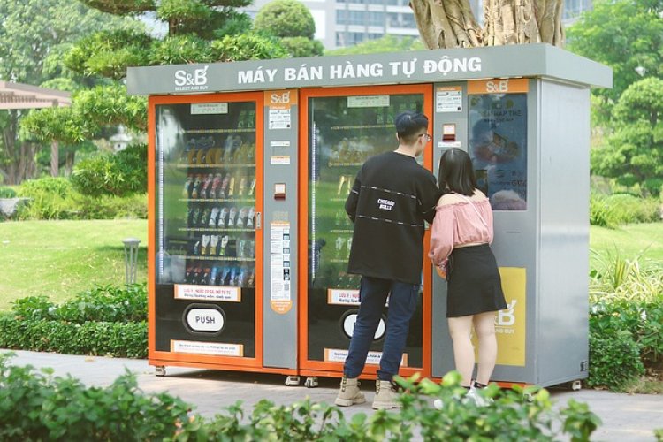 Vending Machine Global Market 2024 - Top Companies, Industry Analysis, Growth Statistics And Outlook By 2033