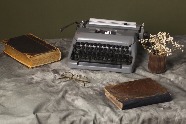 The Enchanted World of Restoring Old Typewriters