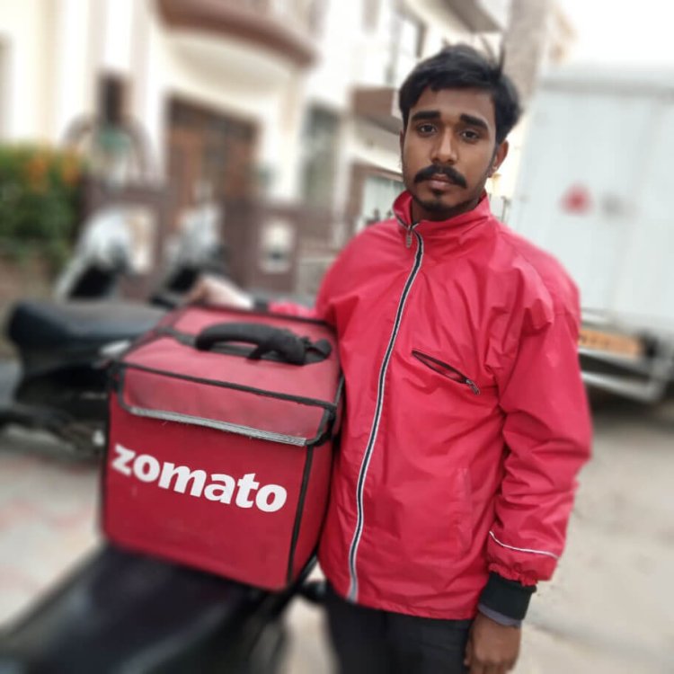 Local Delivery Jobs: Choosing Between Zomato, Ekart, and More