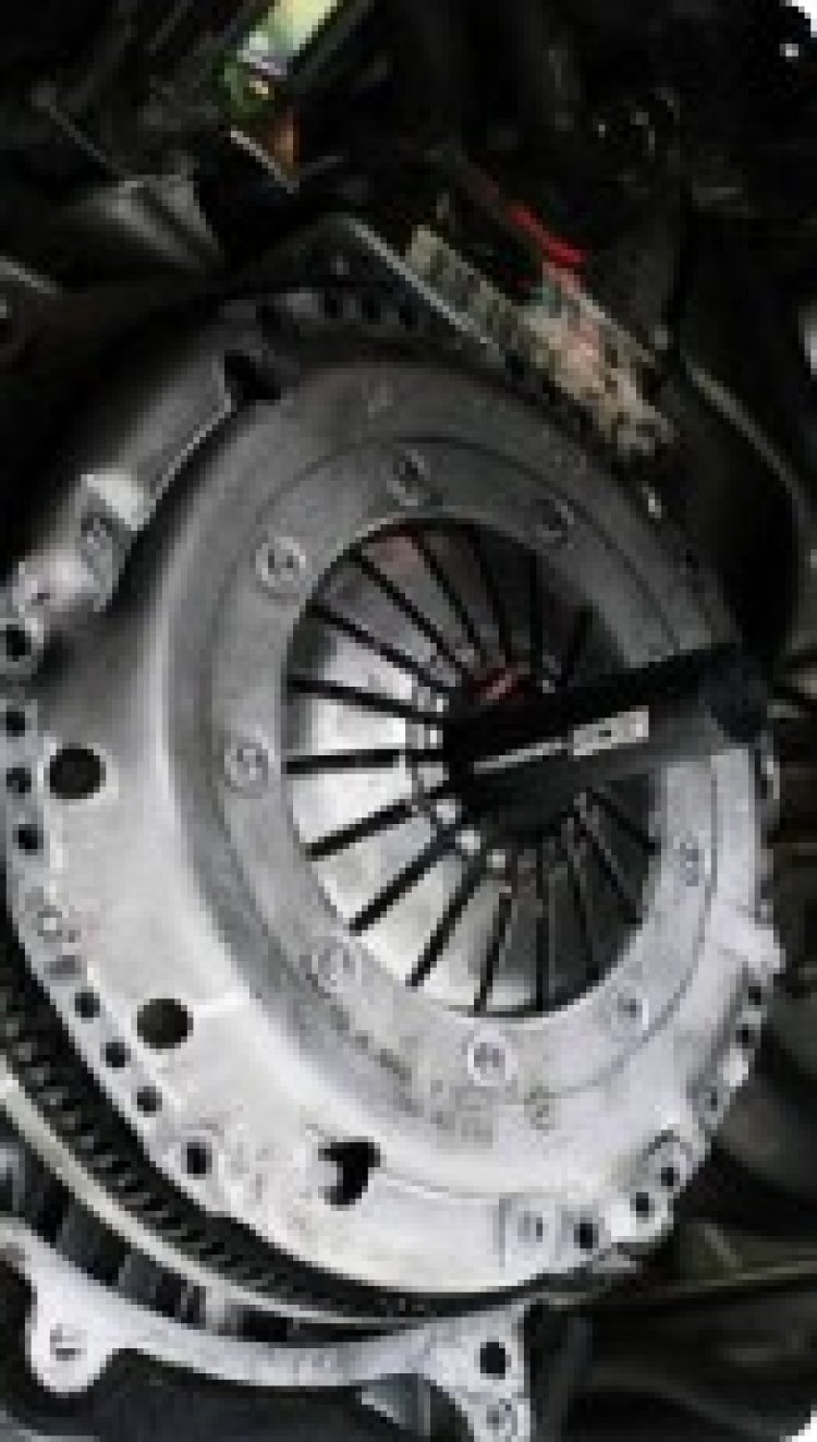 Top Clutch Set Replacement Services in Delhi | GoMechanic