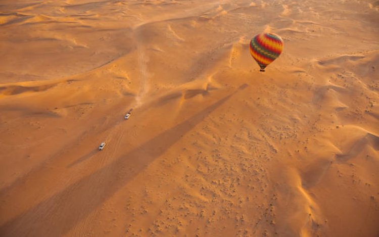 Top 5 Reasons to Take a Hot Air Balloon Ride in Dubai