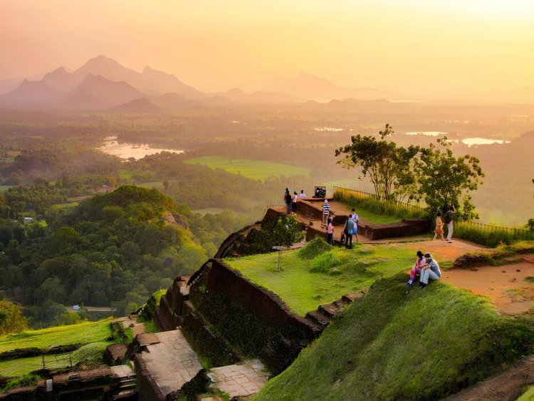 The Best Historical sites in Anuradhapura Srilanka