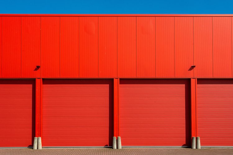 Pros and Cons of Long-Term Self-Storage