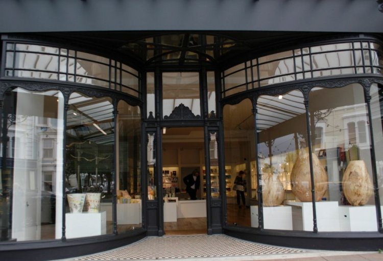 Shopfronts in London: Enhance Your Business Appeal with Direct Shopfront