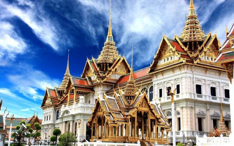 Top 5 Things to Do in Bangkok for First-Time Travelers