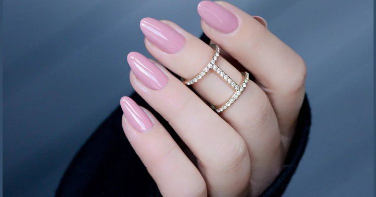 9 Creative Ways to Style Nude Nail Paints