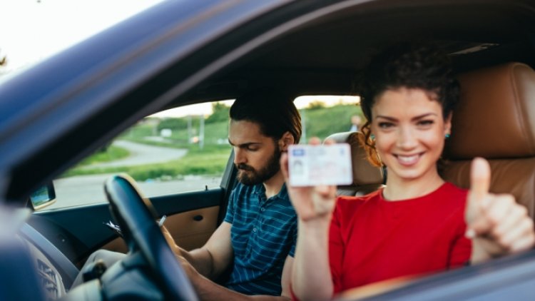 How Driving Schools Contribute to Safer Roads