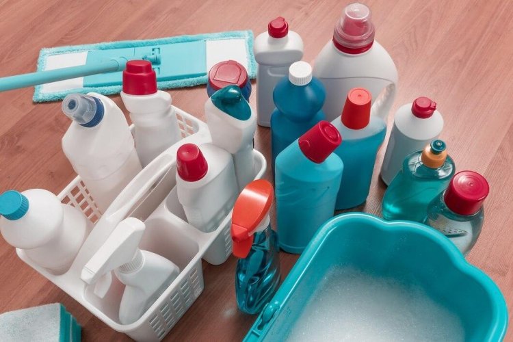 How to Choose the Best Cleaning Supplies for Homes and Businesses: A Complete Guide to Effective Cleaning