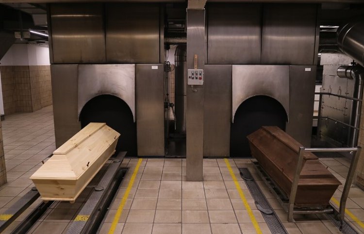 Christian Cremation: Religious Views & Modern Practices