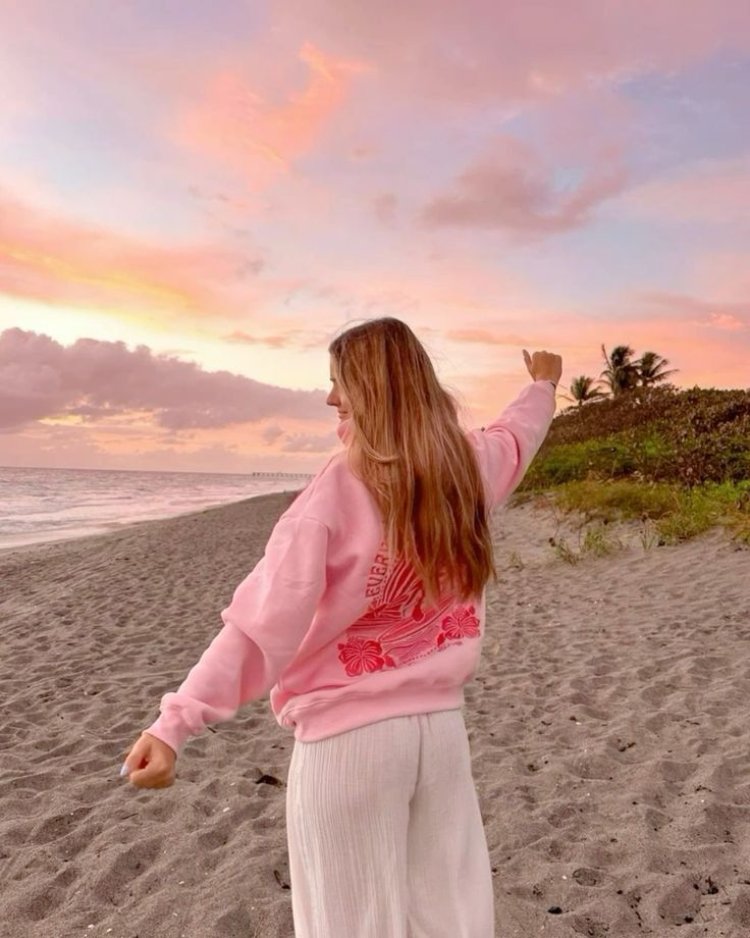 How Pink Palm Puff Became an Internet Sensation