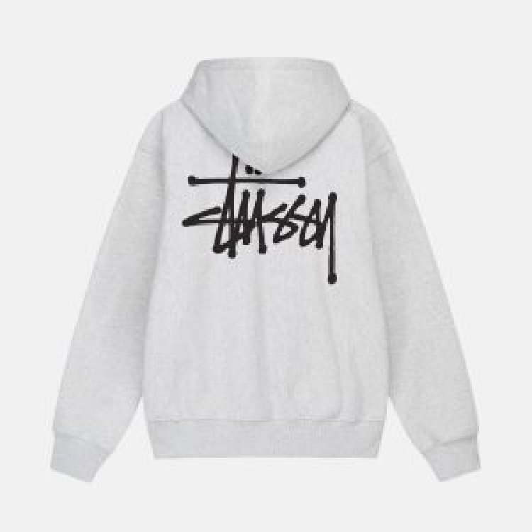 How to Style a Stussy Hoodie Like a Pro