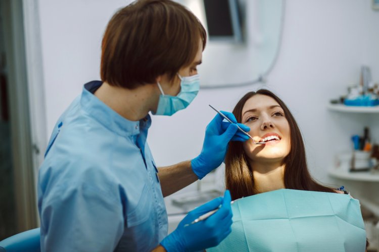 Are There Affordable Dentists in Dadar?