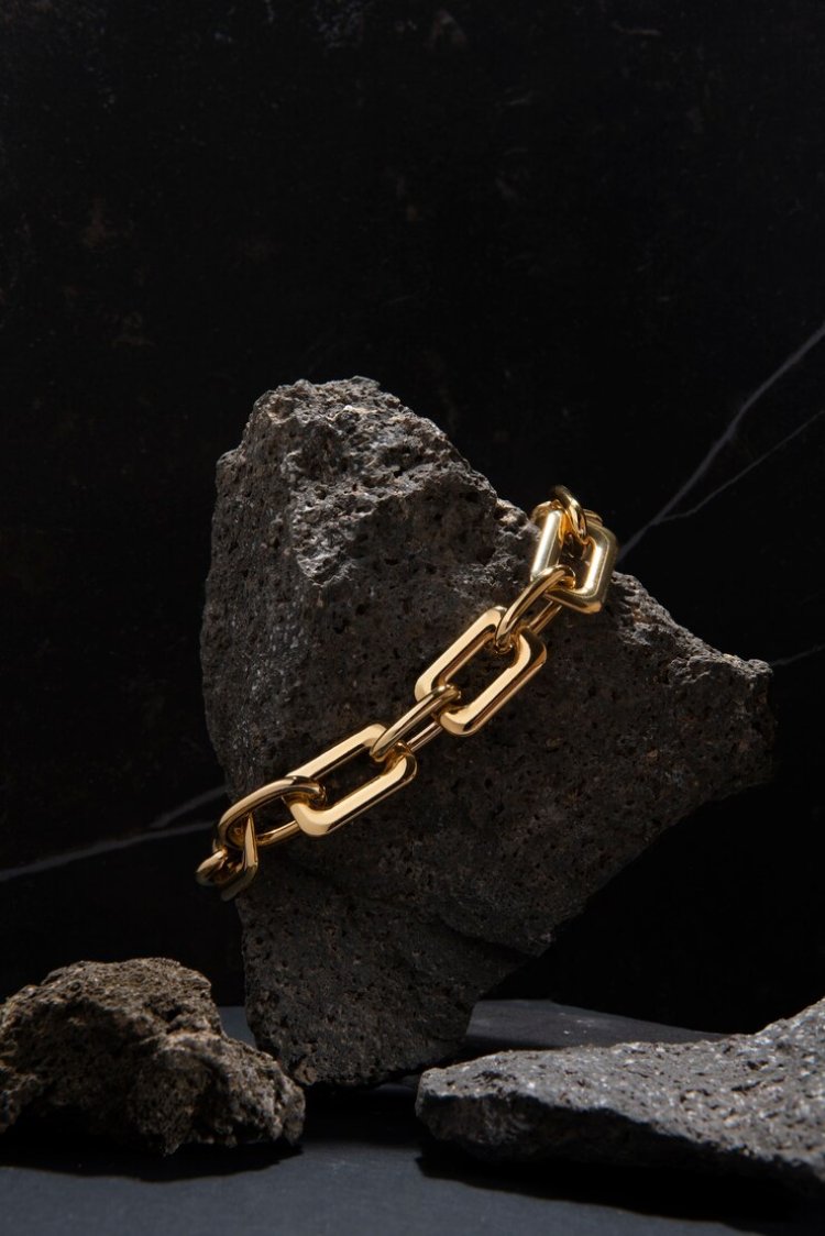 Gold Bracelets for Men: The Ultimate Symbol of Style and Sophistication