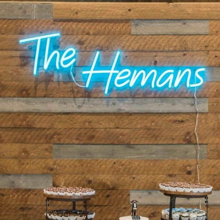 Best Neon Light for Room by Neon Mantras