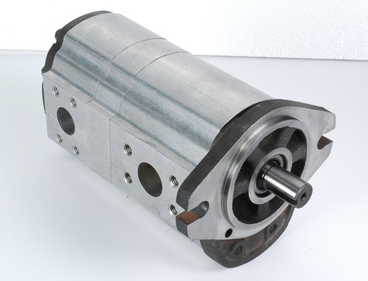 Hydraulic Pumps Market Share, Trends by 2025-2033