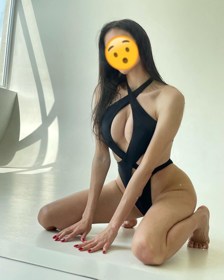 Dubai Escort Services +971585498622