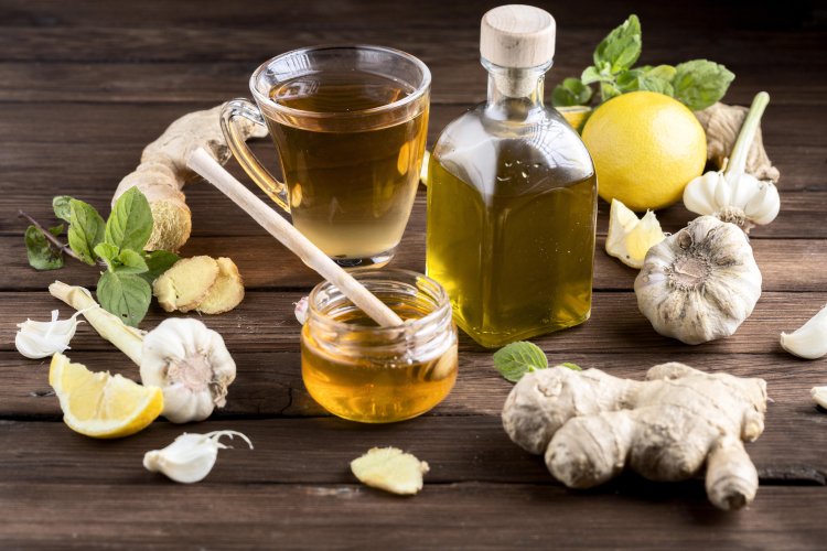 Buy Organic Ginger Essential Oil | Pure Ginger Flower Oil in Bulk