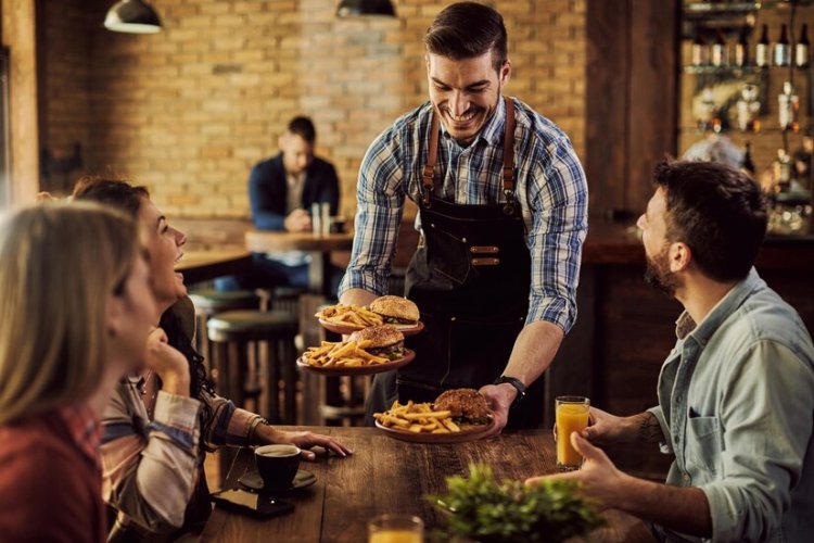 The Ultimate Guide to Happy Hour in The Woodlands